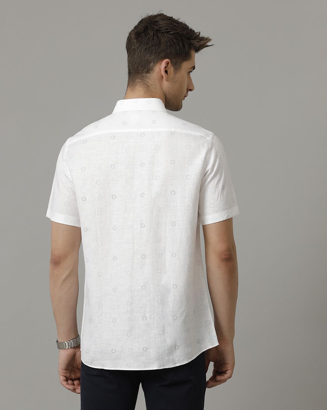 Men's Pure Linen White Printed Contemporary Fit Half Sleeve Sleeve Casual Shirt