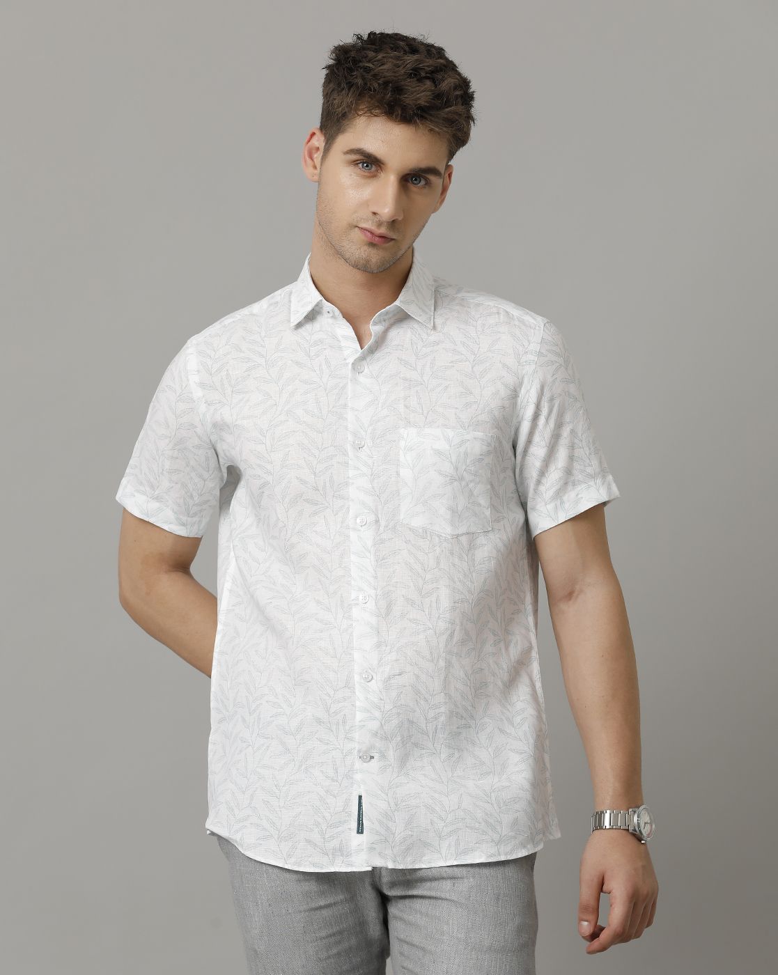 Men's Pure Linen White Printed Contemporary Fit Half Sleeve Sleeve Casual Shirt