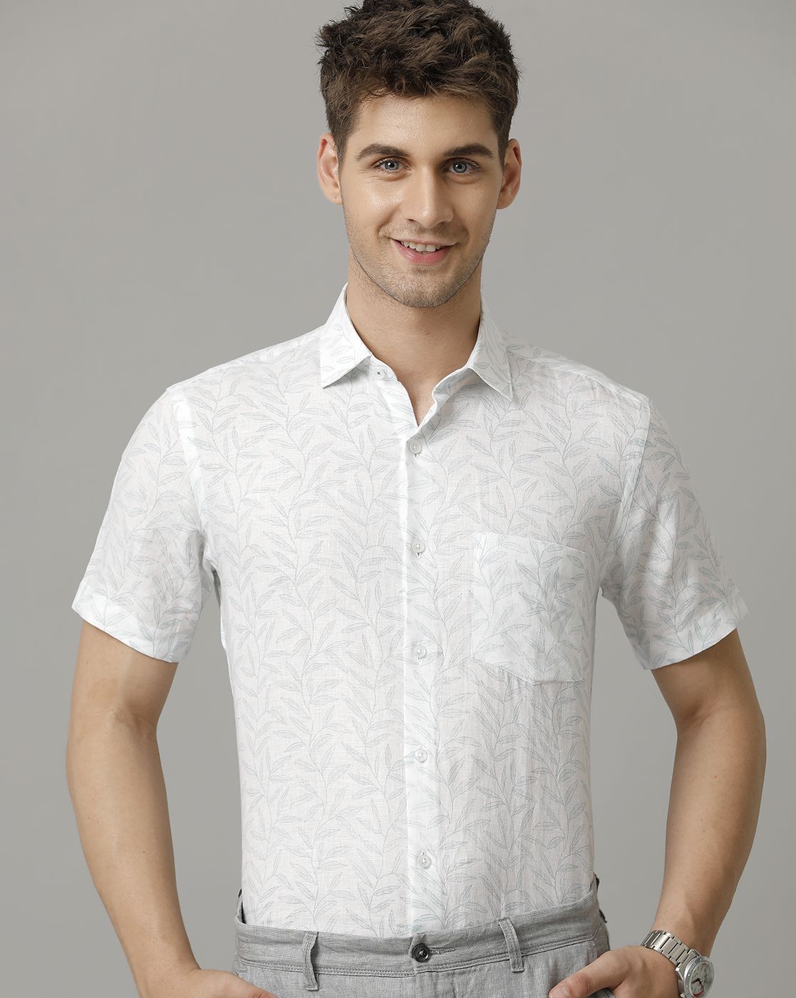 Men's Pure Linen White Printed Contemporary Fit Half Sleeve Sleeve Casual Shirt