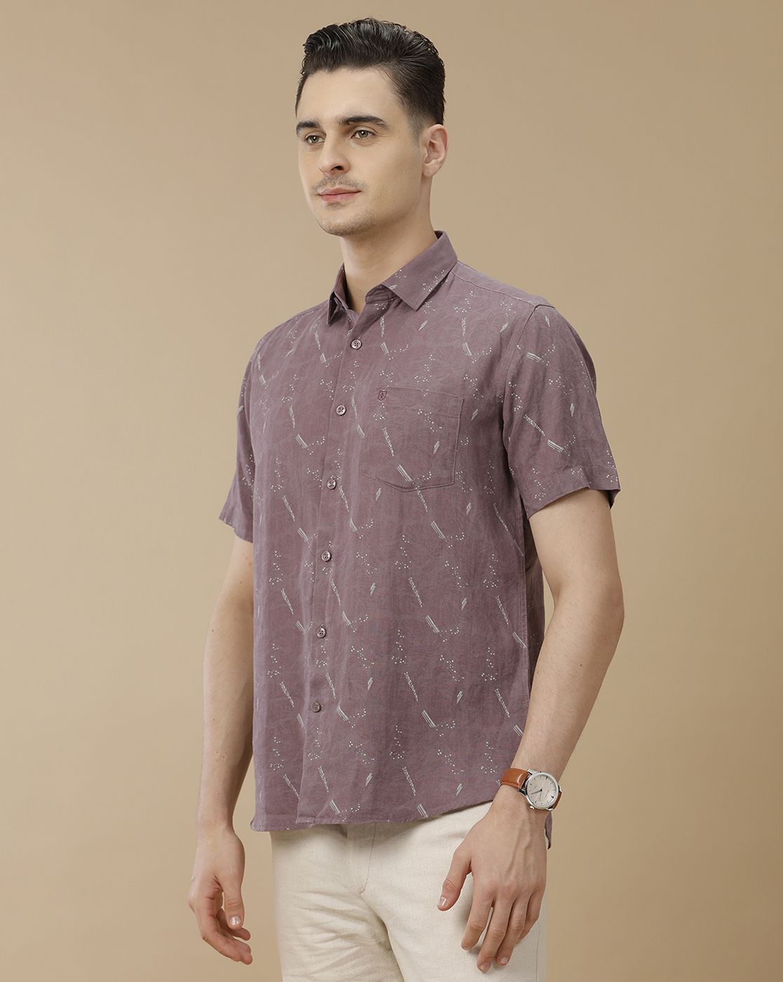 Men's Pure Linen Purple Printed Contemporary Fit Half Sleeve Casual Shirt