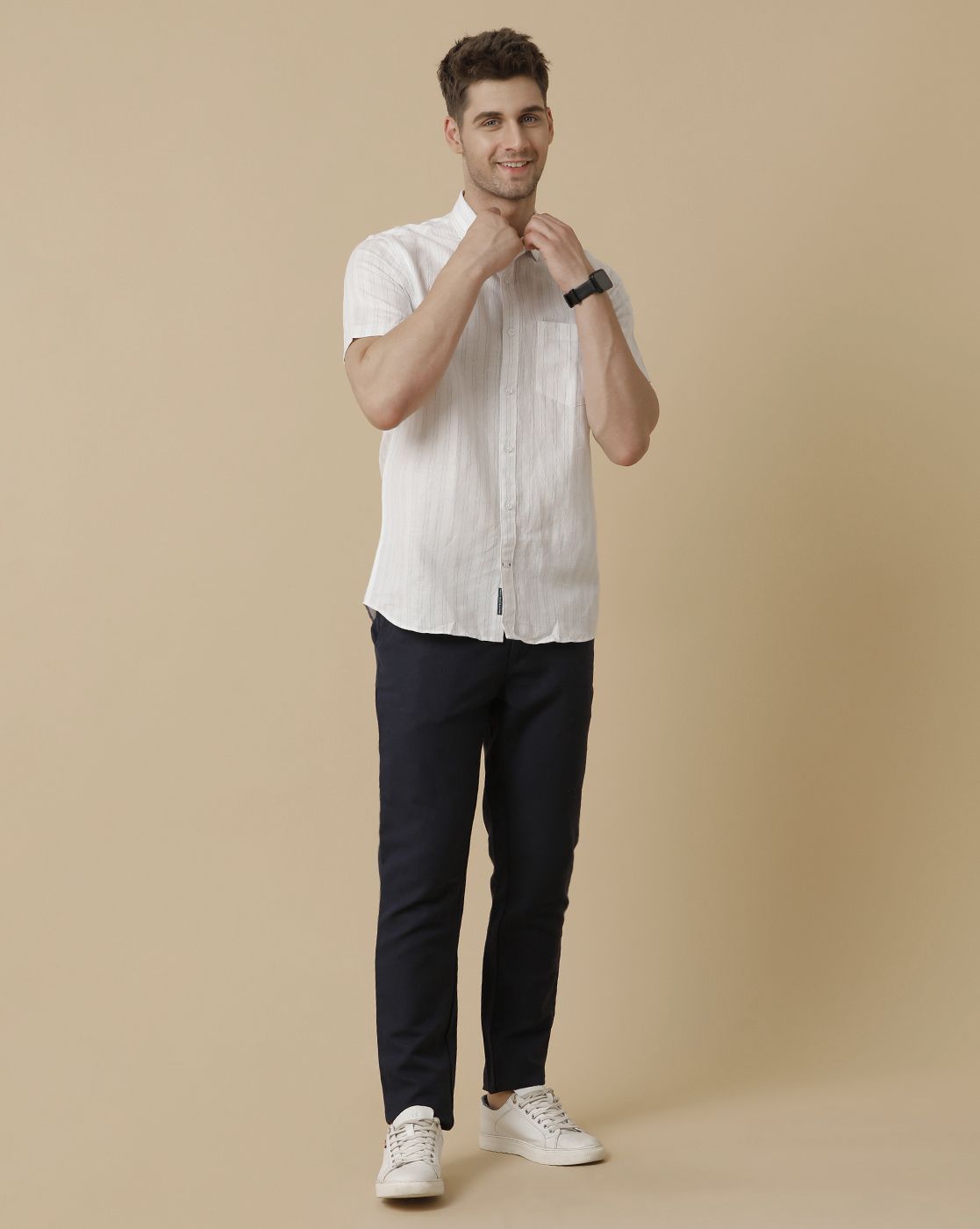 Men's Pure Linen Blue Striped Contemporary Fit Half Sleeve Sleeve Casual Shirt