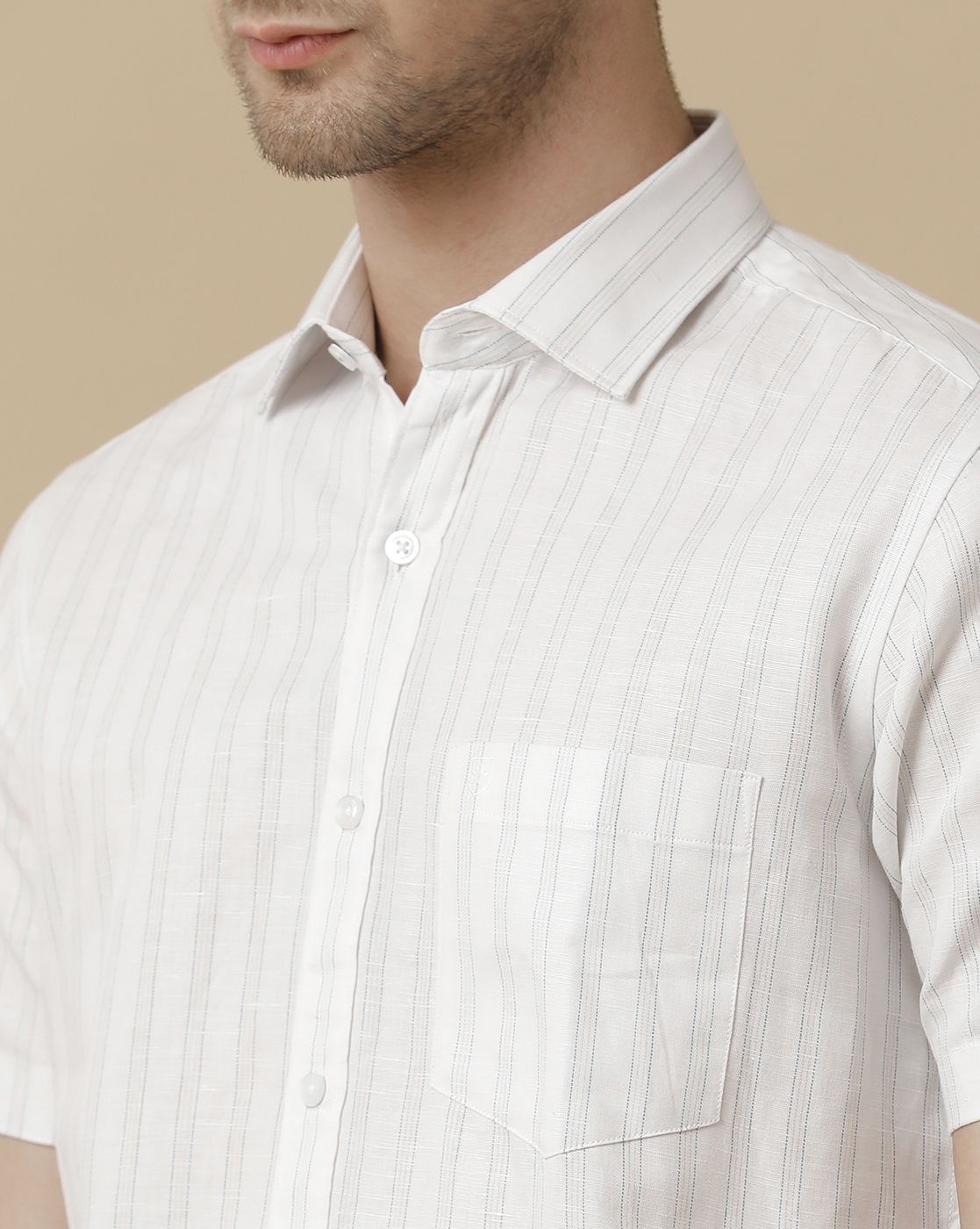 Men's Pure Linen Blue Striped Contemporary Fit Half Sleeve Sleeve Casual Shirt