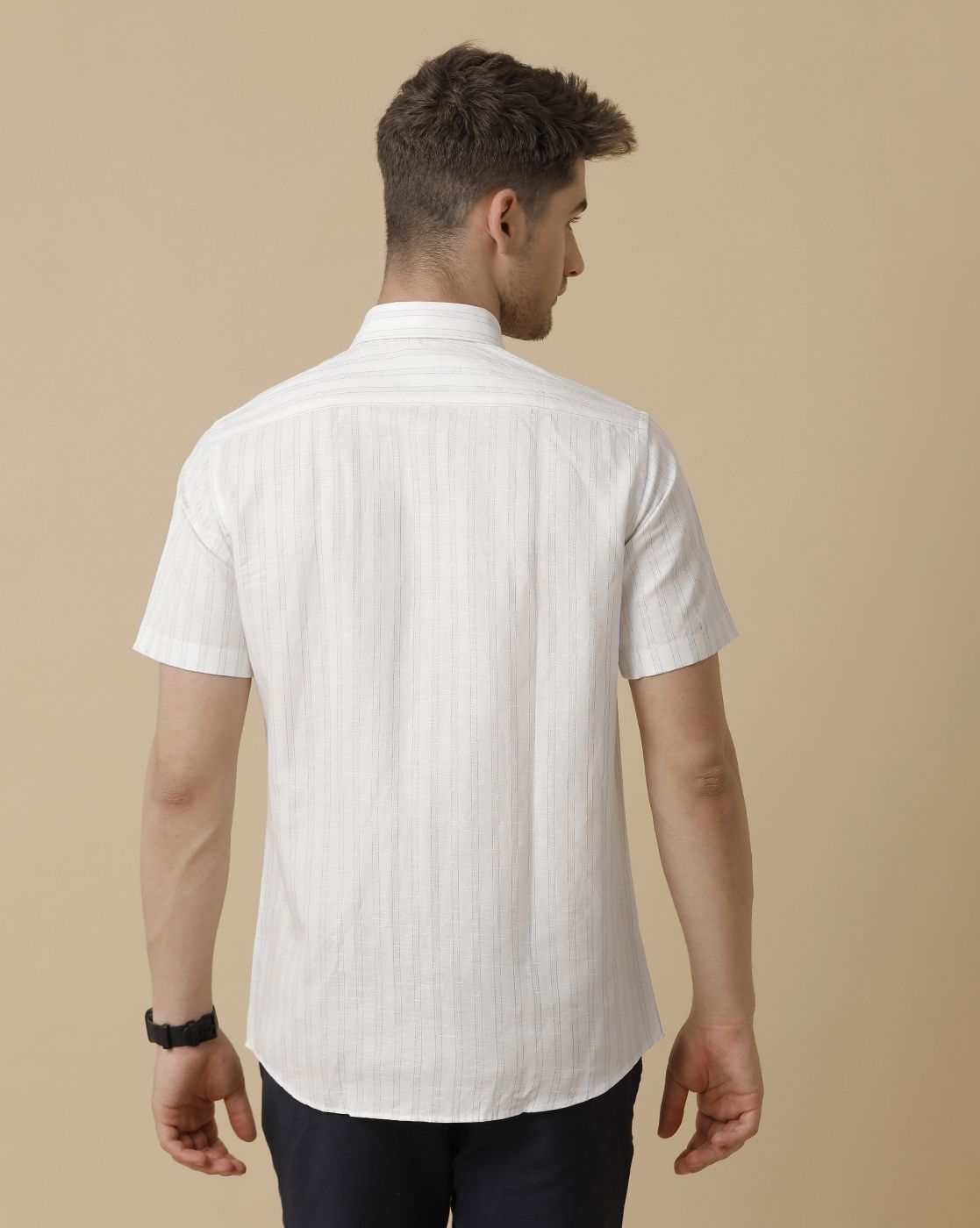Men's Pure Linen Blue Striped Contemporary Fit Half Sleeve Sleeve Casual Shirt