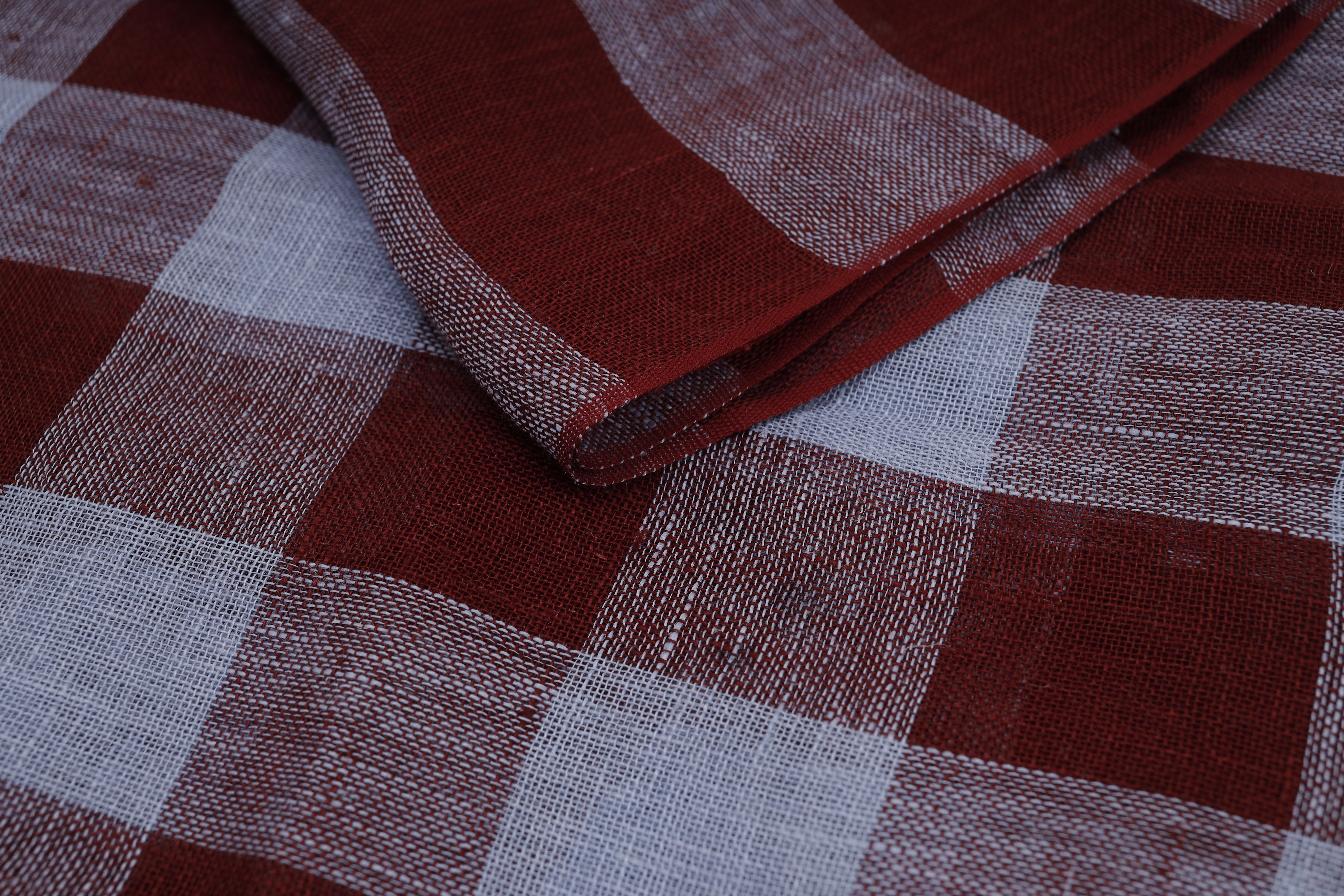 Linen Club Maroon Checked Pure Linen Unisex Stole