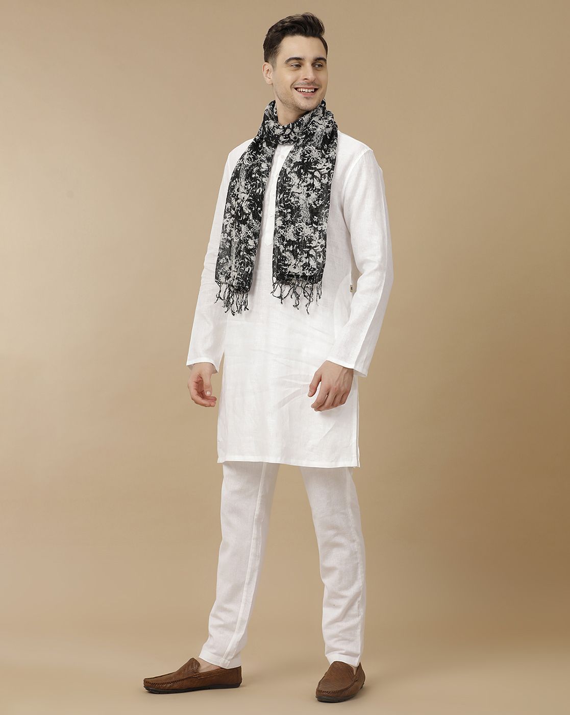 Unisex Black Printed Linen Stole