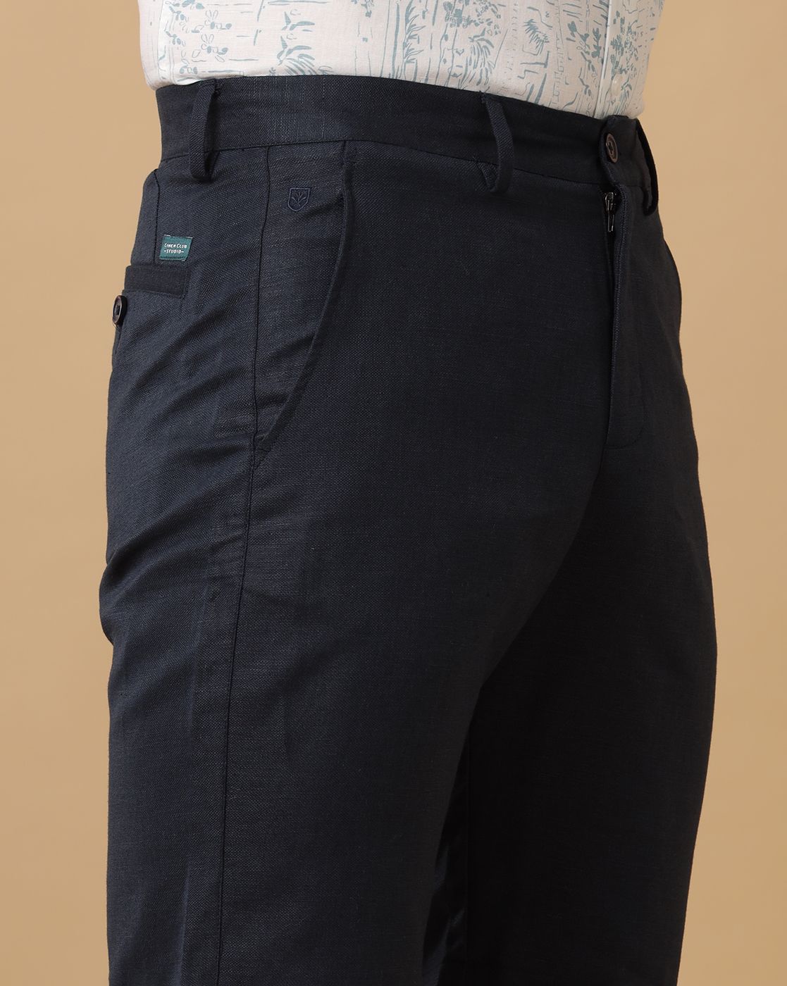 Mens Linen Blue Solid Contemporary Fit Casual Shorts
