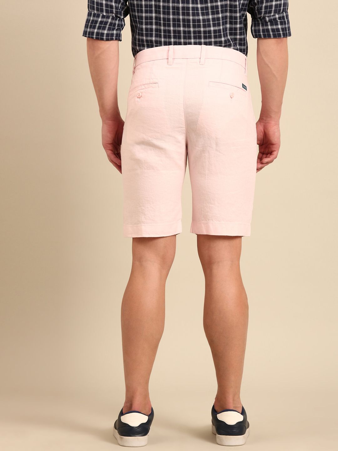 Linen Club Men's Pure Linen Pink Solid Contemporary Fit Casual Shorts