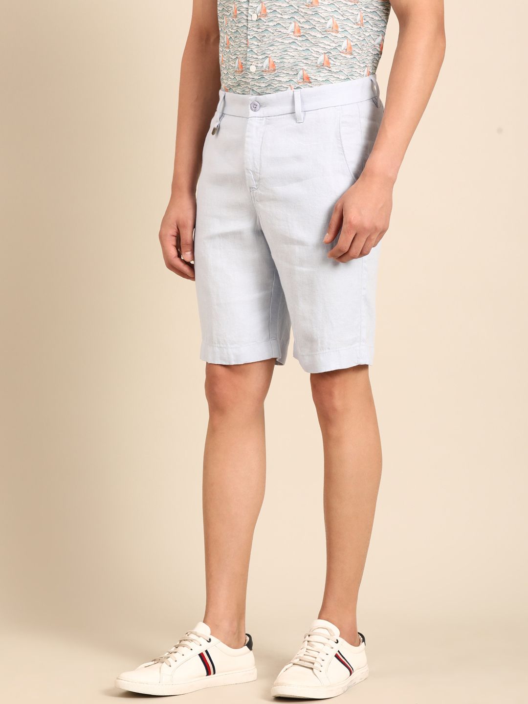 Linen Club Men's Pure Linen Light Blue Solid Contemporary Fit Casual Shorts