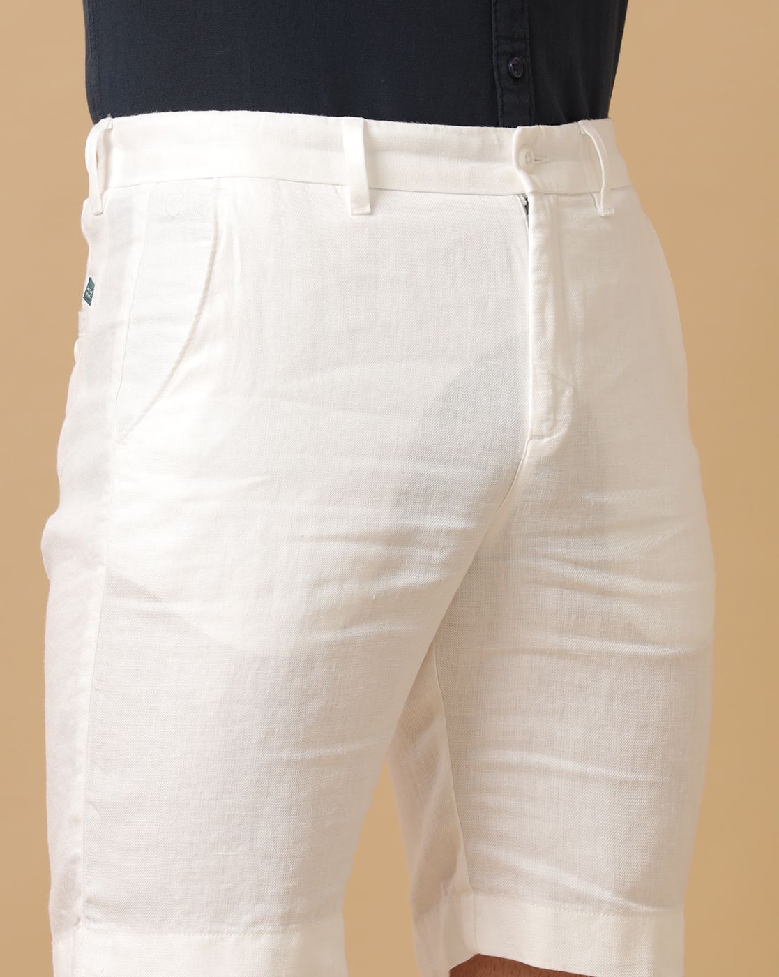 Mens Linen White Solid Contemporary Fit Casual Shorts