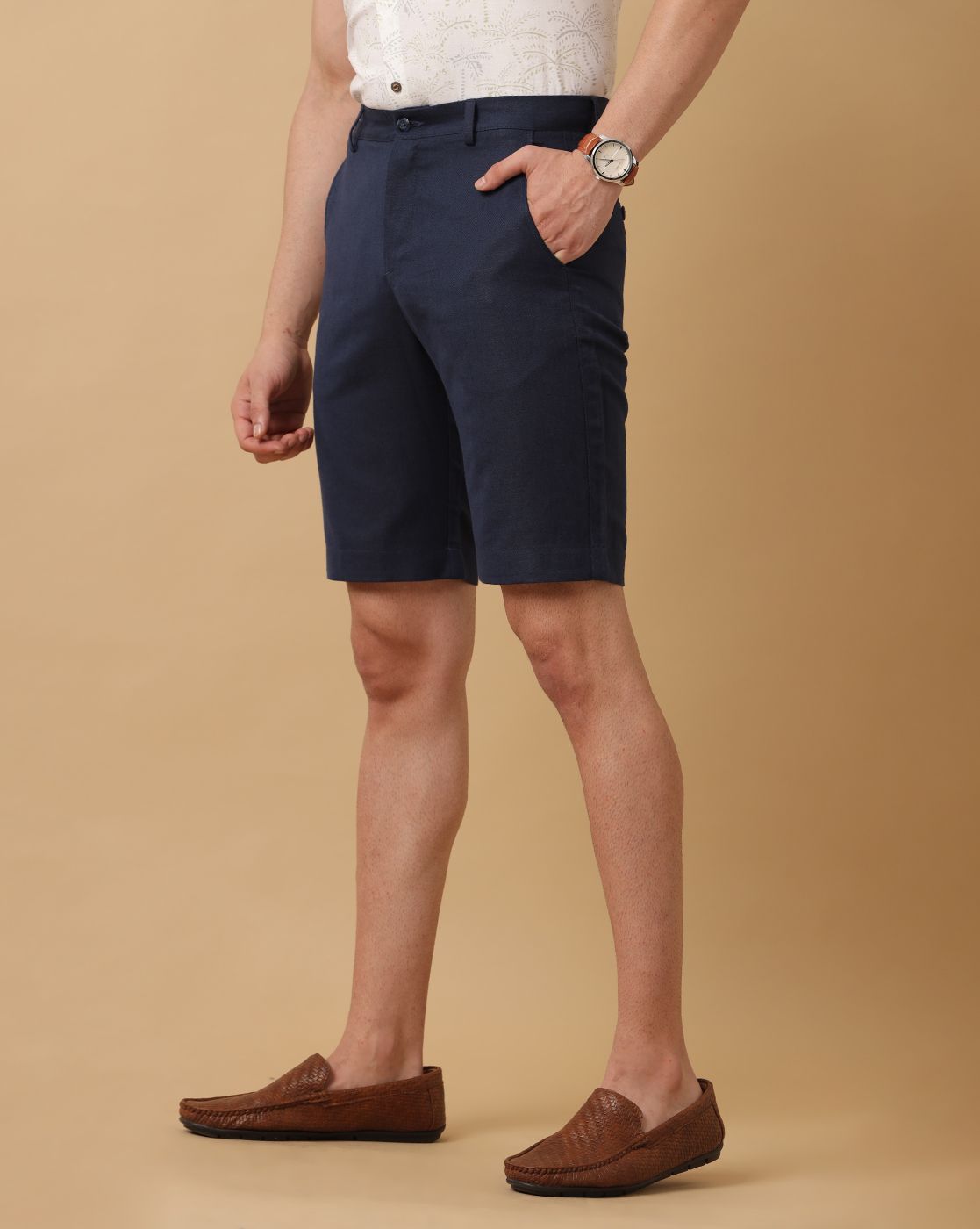 Mens Linen Blue Solid Contemporary Fit Casual Shorts