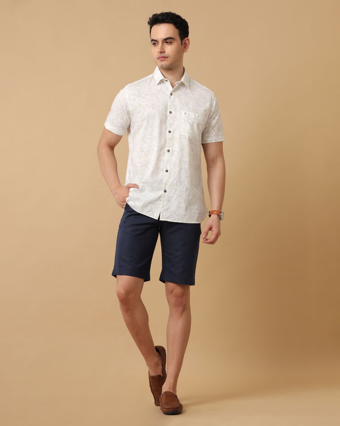 Mens Linen Blue Solid Contemporary Fit Casual Shorts