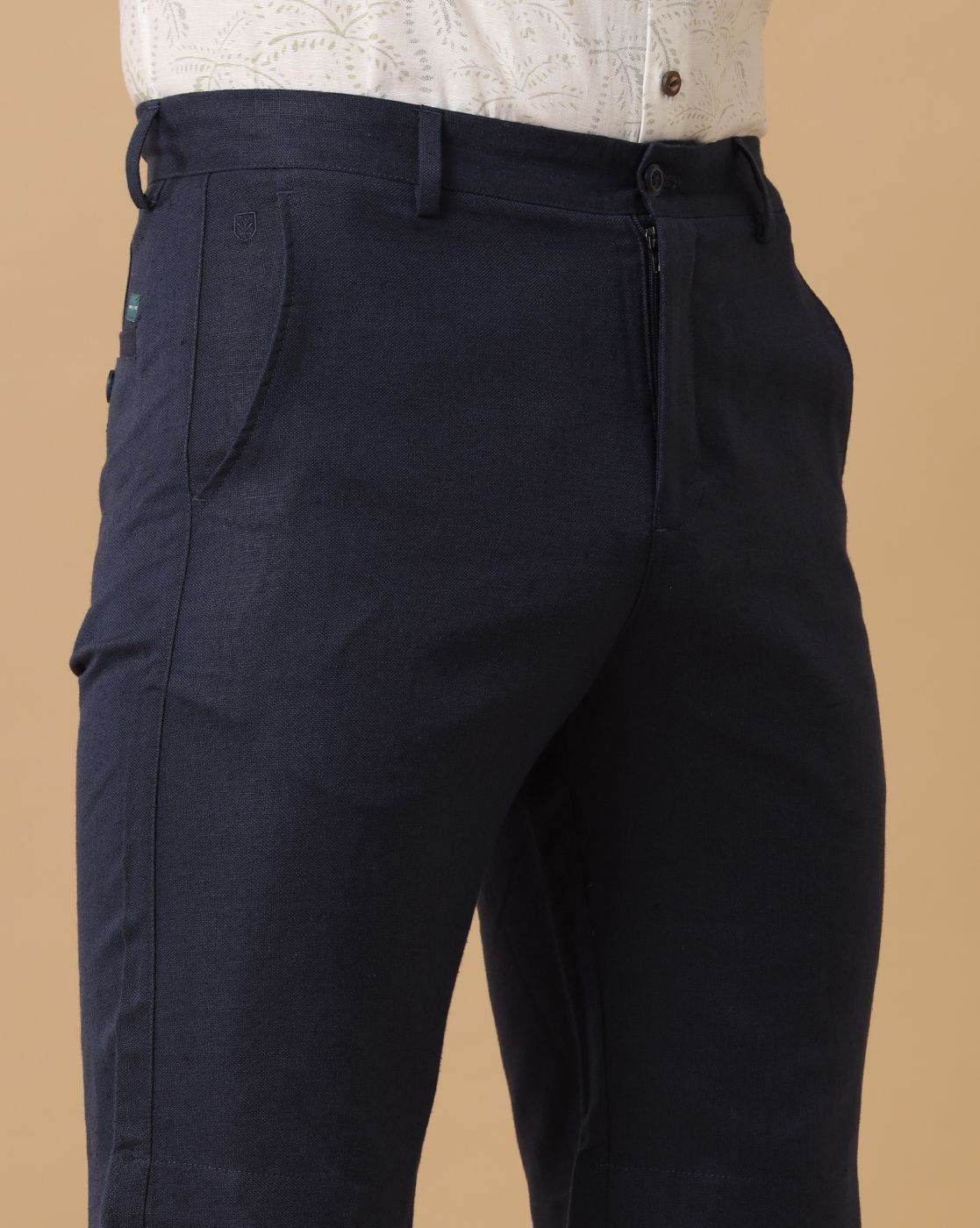 Mens Linen Blue Solid Contemporary Fit Casual Shorts