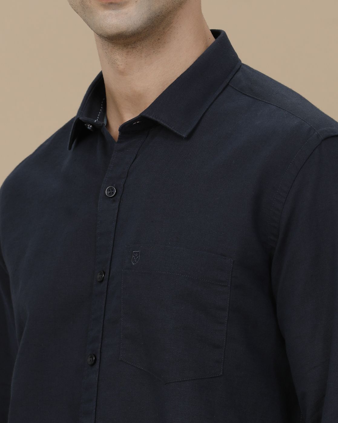 Linen Club Men's Linen Rich Navy Blue Solid Contemporary Fit Full Sleeve Casual Shirt
