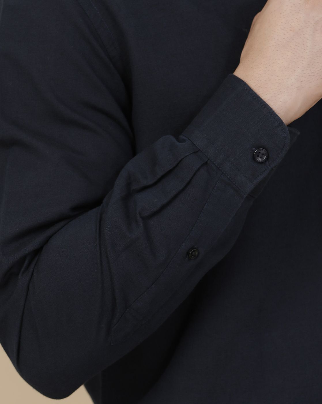Linen Club Men's Linen Rich Navy Blue Solid Contemporary Fit Full Sleeve Casual Shirt