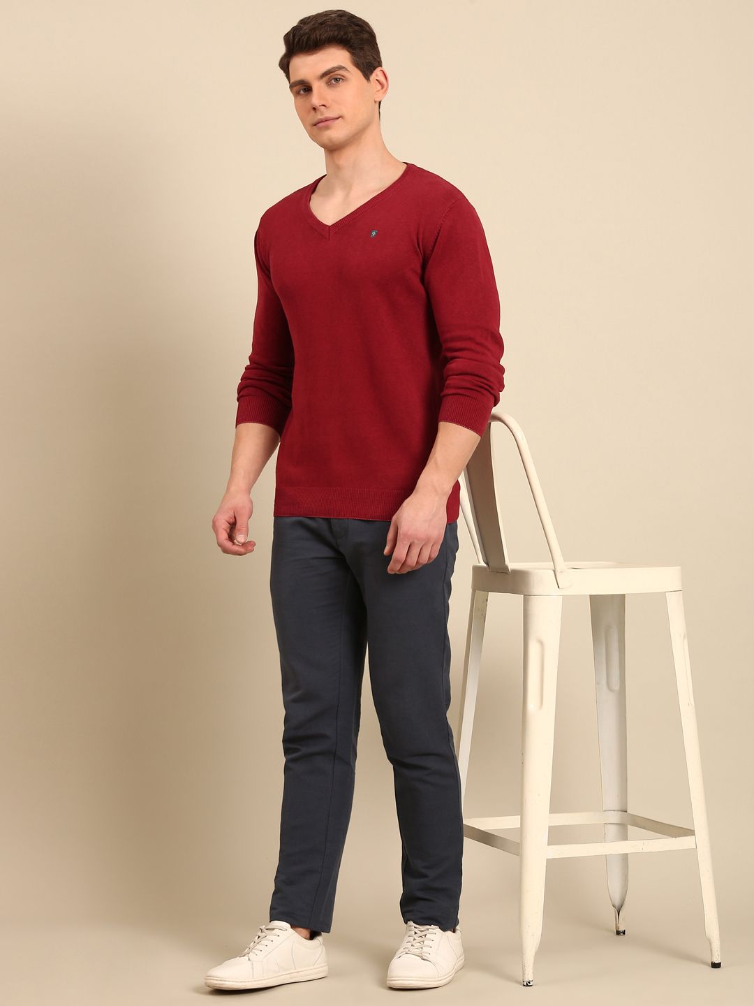 Linen Club Men's Linen Rich Maroon Solid Contemporary Fit Full Sleeve V-Neck T-Shirts