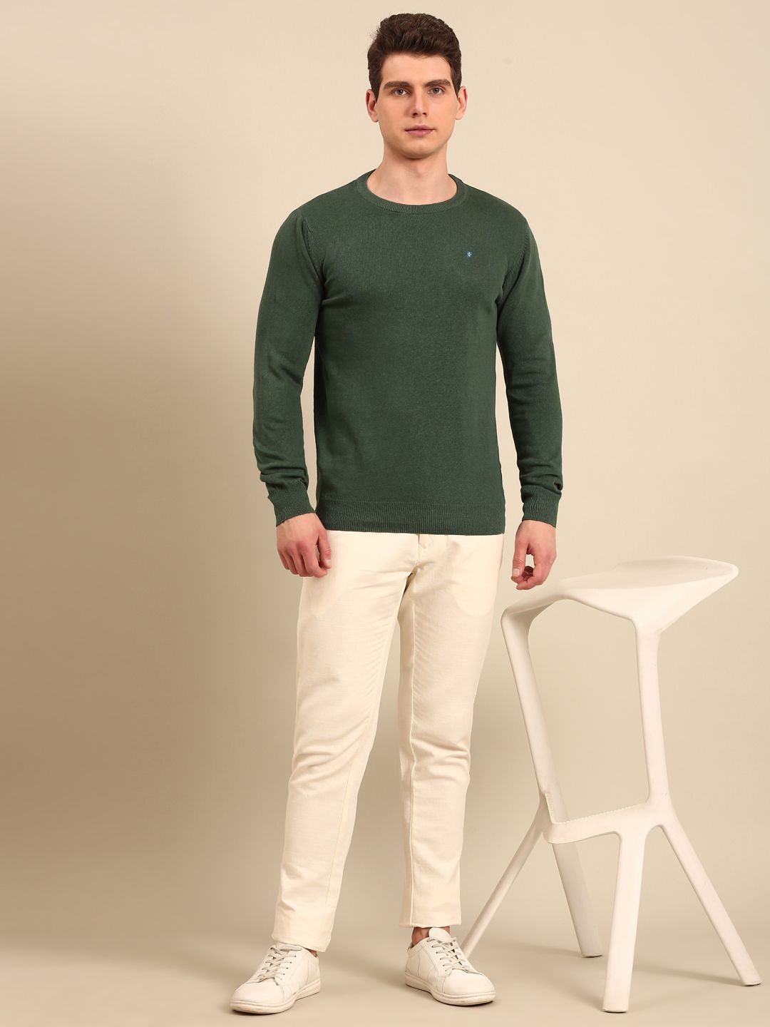 Linen Club Men's Linen Rich Green Solid Contemporary Fit Full Sleeve Round Neck T-Shirts