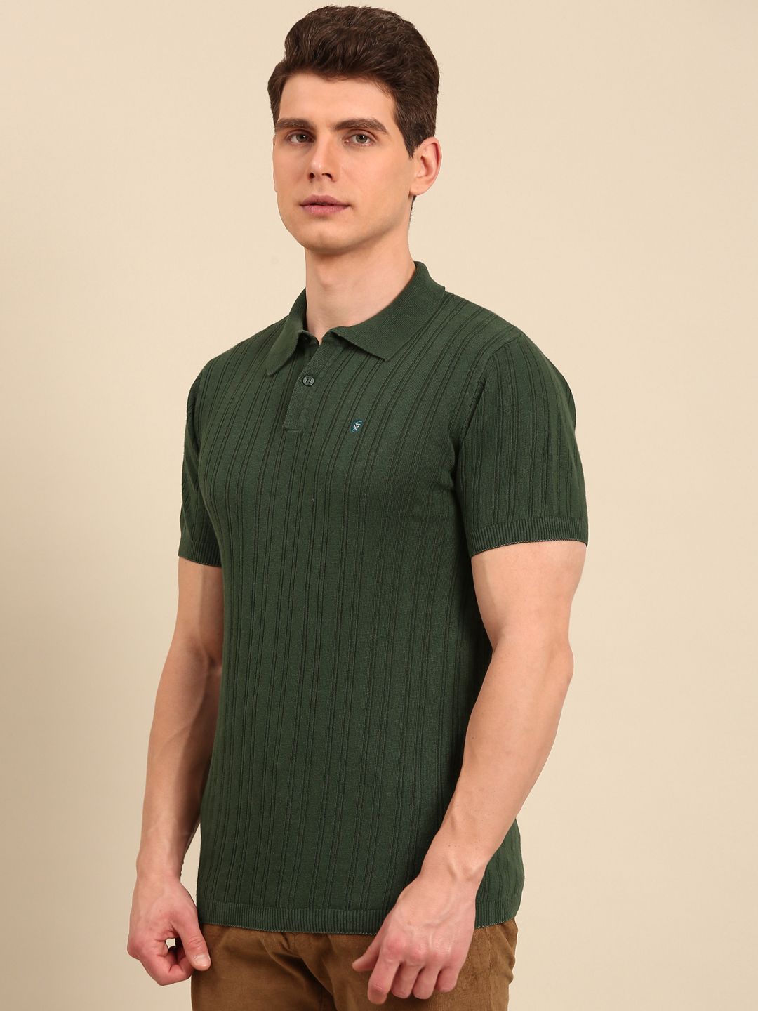 Linen Club Men's Linen Rich Green Solid Contemporary Fit Half Sleeve Polo Neck T-Shirts