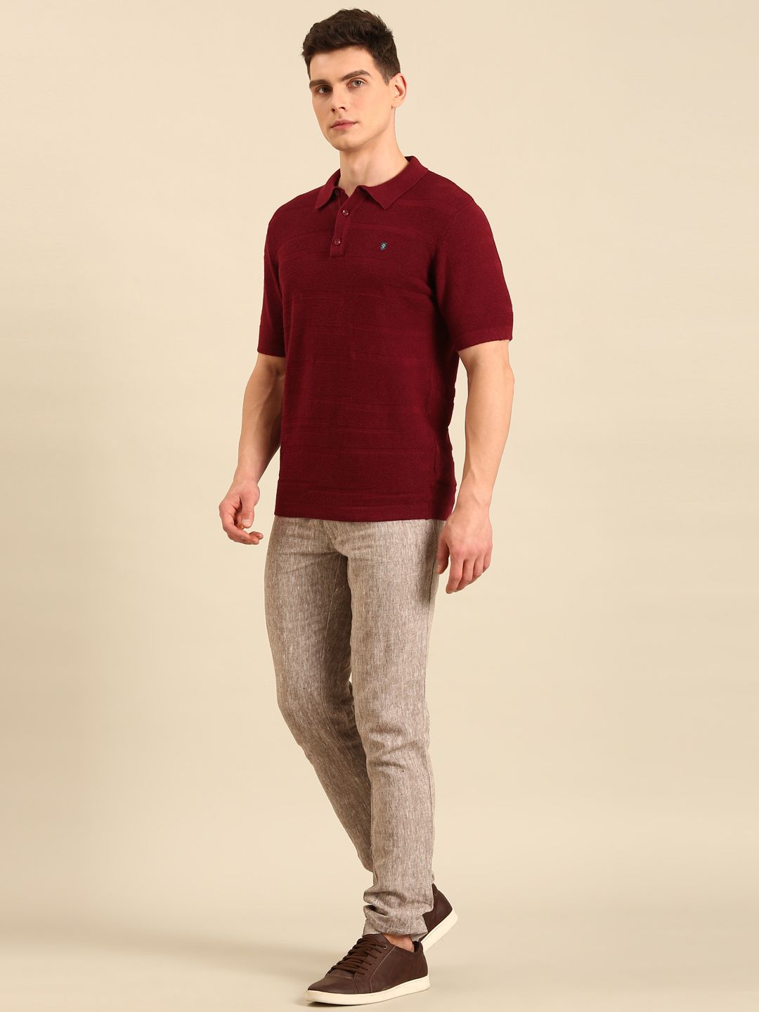 Linen Club Men's Linen Rich Maroon Solid Contemporary Fit Half Sleeve Polo Neck T-shirt