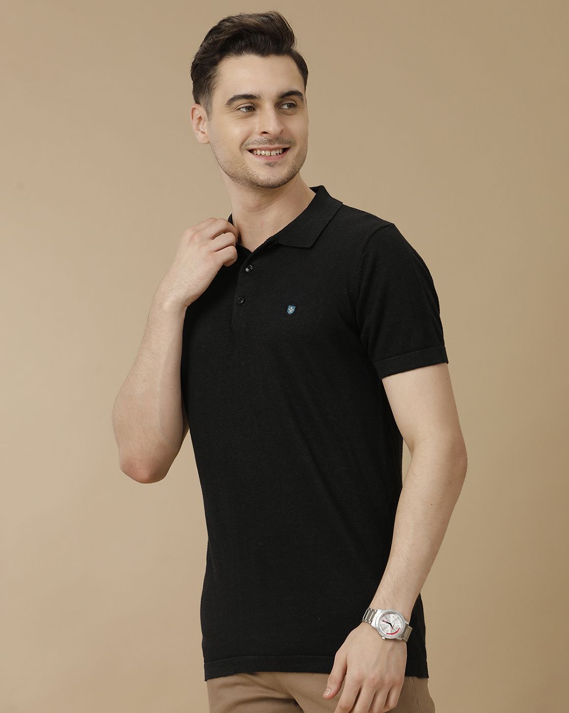 Men's Premium Blended Linen Black Solid Contemporary Fit Half Sleeve Polo Neck Casual T-Shirt