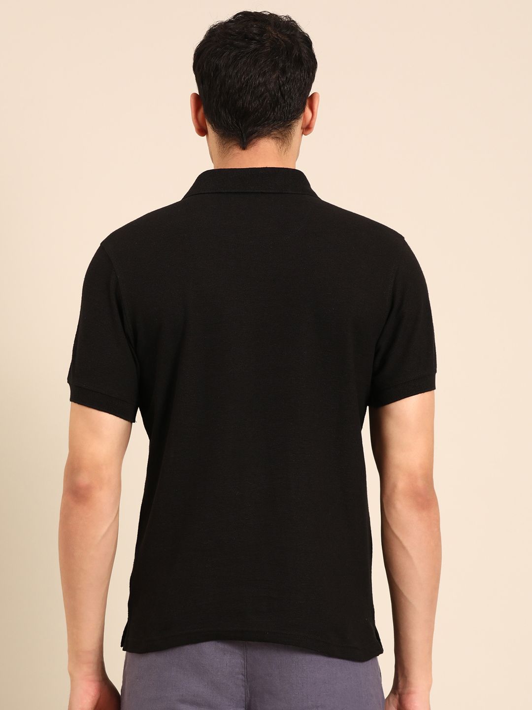 Linen Club Men's Linen Rich Black Solid Contemporary Fit Half Sleeve Polo Neck T-shirts 