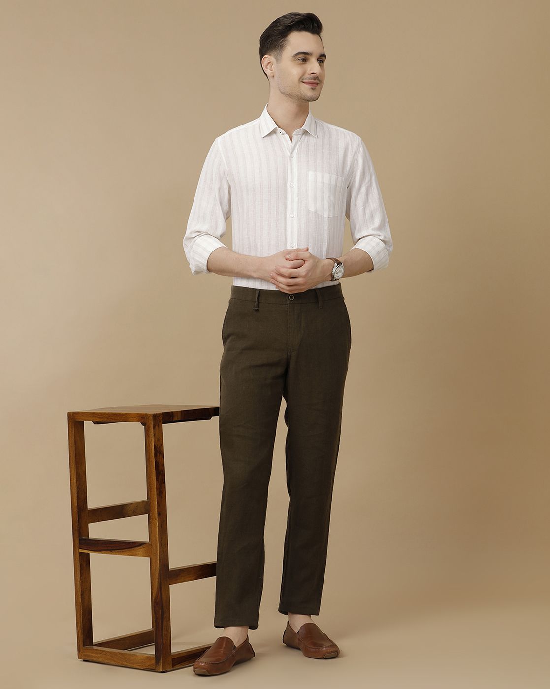 Mens Linen Brown Solid Contemporary Fit Casual Trousers