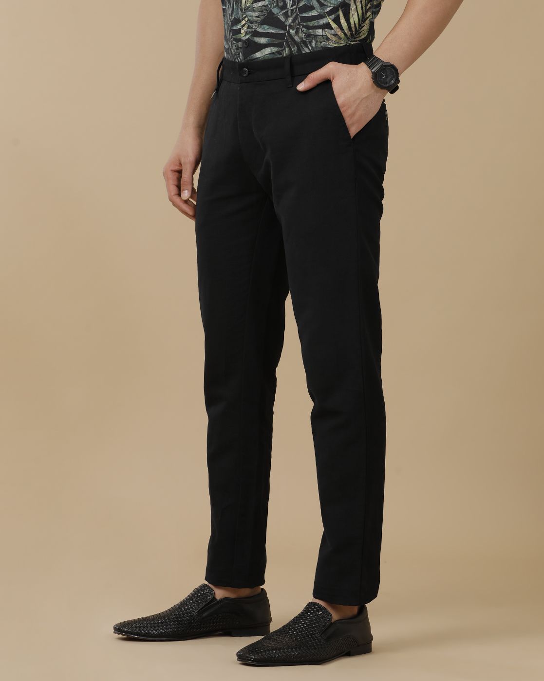 Linen Club Men's Linen Black Solid Contemporary Fit Casual Trouser